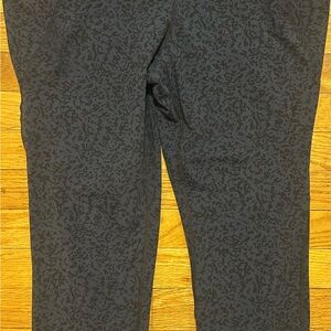 Livi Active Black Patterned Joggers